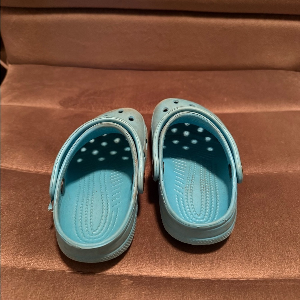 CROCS Kids Light Blue Classic Clog - Picture 4 of 5
